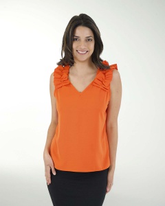 BLUSA CON DECORADO EN HOMBRO