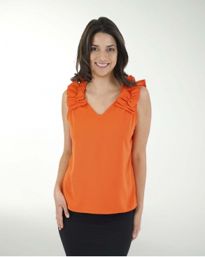 BLUSA CON DECORADO EN HOMBRO