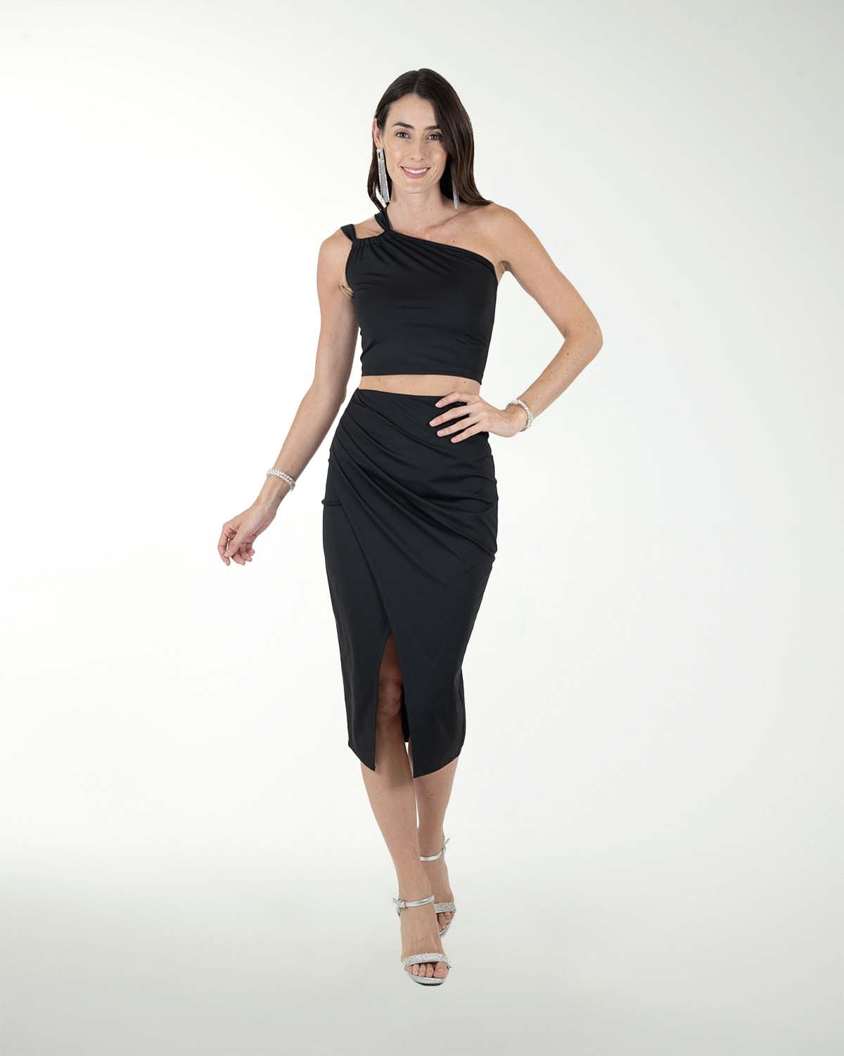 BLUSA ANT CON DOBLE CINTA EN HOMBRO BLUSA ANT CON DOBLE CINTA EN HOMBRO