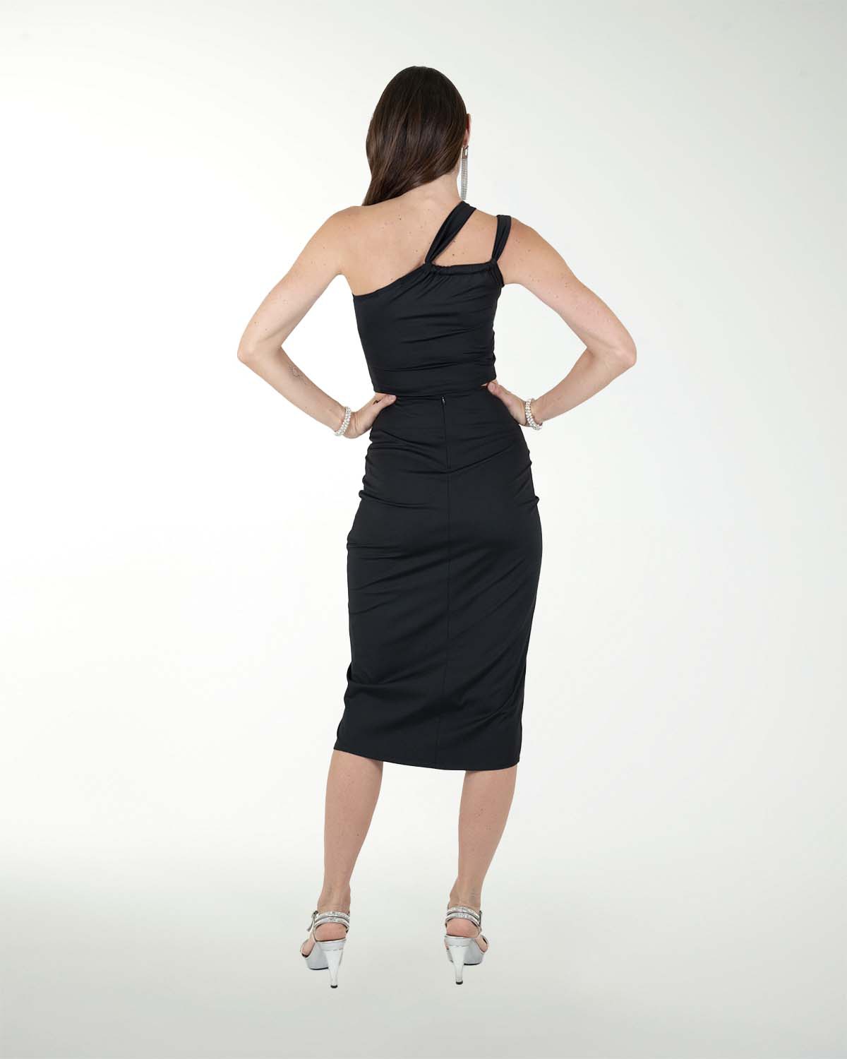 BLUSA ANT CON DOBLE CINTA EN HOMBRO BLUSA ANT CON DOBLE CINTA EN HOMBRO