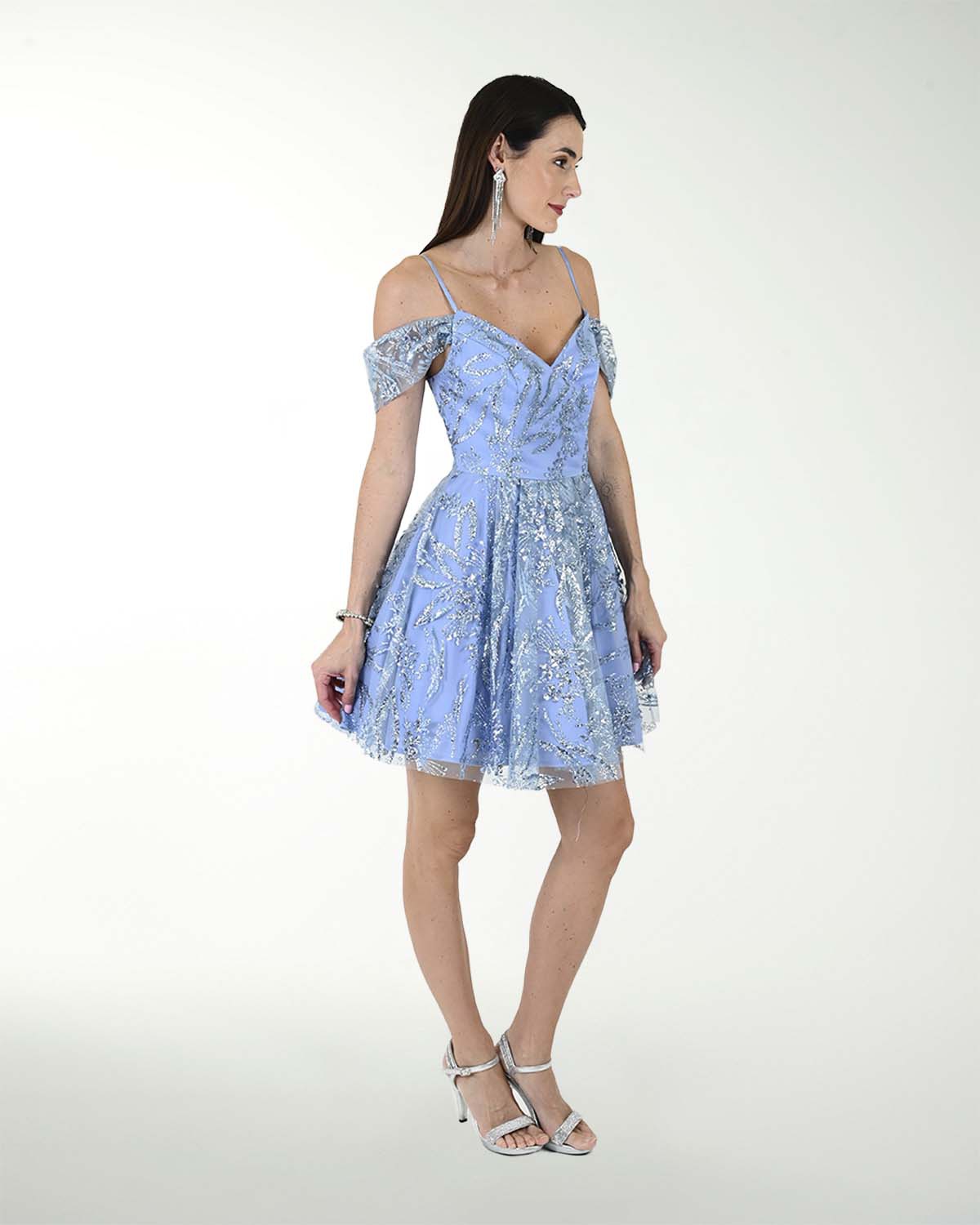 VESTIDO CC FANTASIA DE HOMBRO DESCUBIERTO VESTIDO CC FANTASIA DE HOMBRO DESCUBIERTO