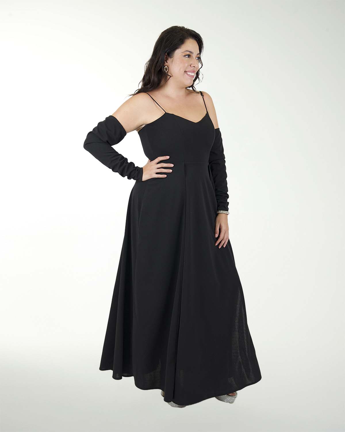 VESTIDO TE CREPE CON MANGAS VESTIDO TE CREPE CON MANGAS