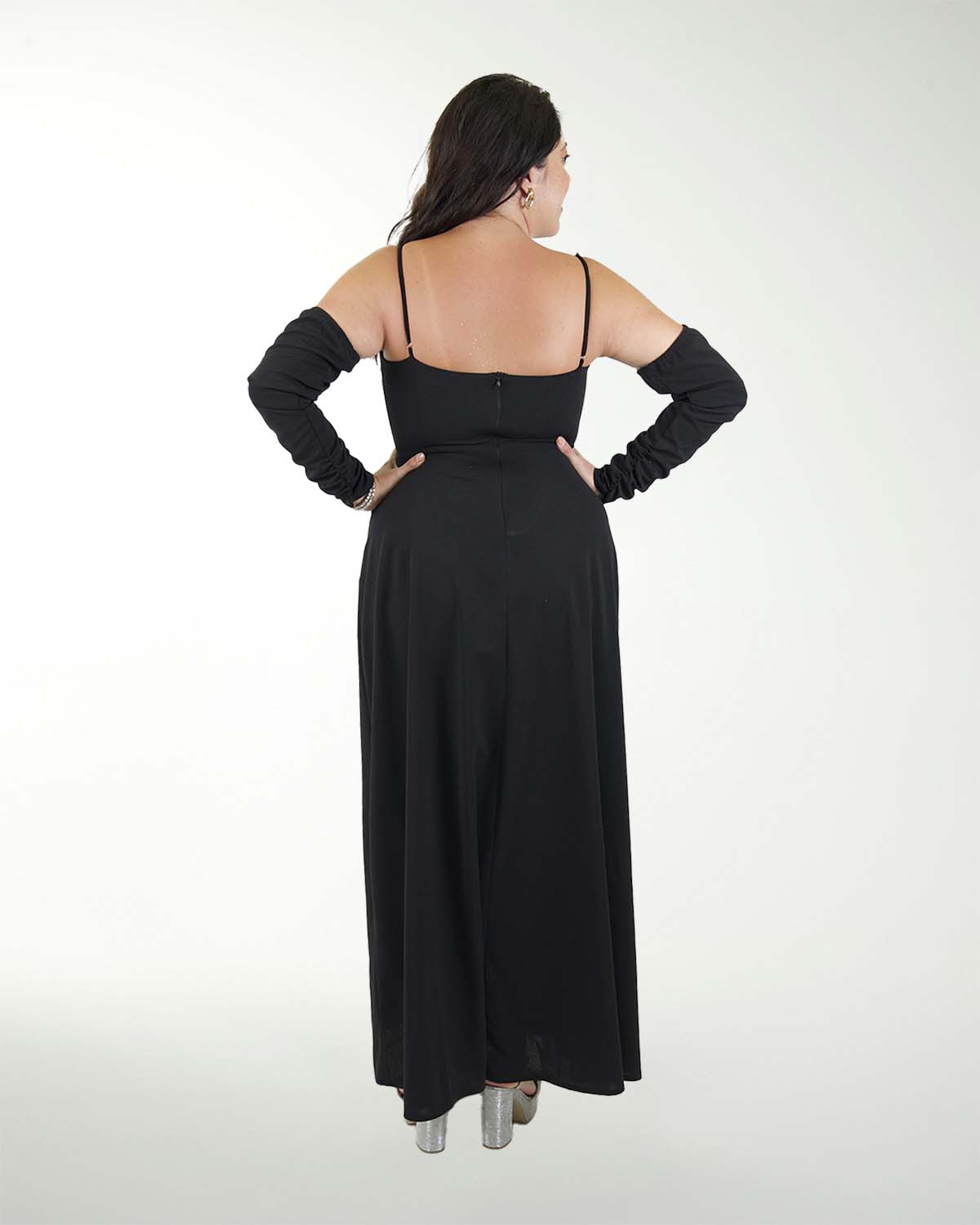 VESTIDO TE CREPE CON MANGAS VESTIDO TE CREPE CON MANGAS