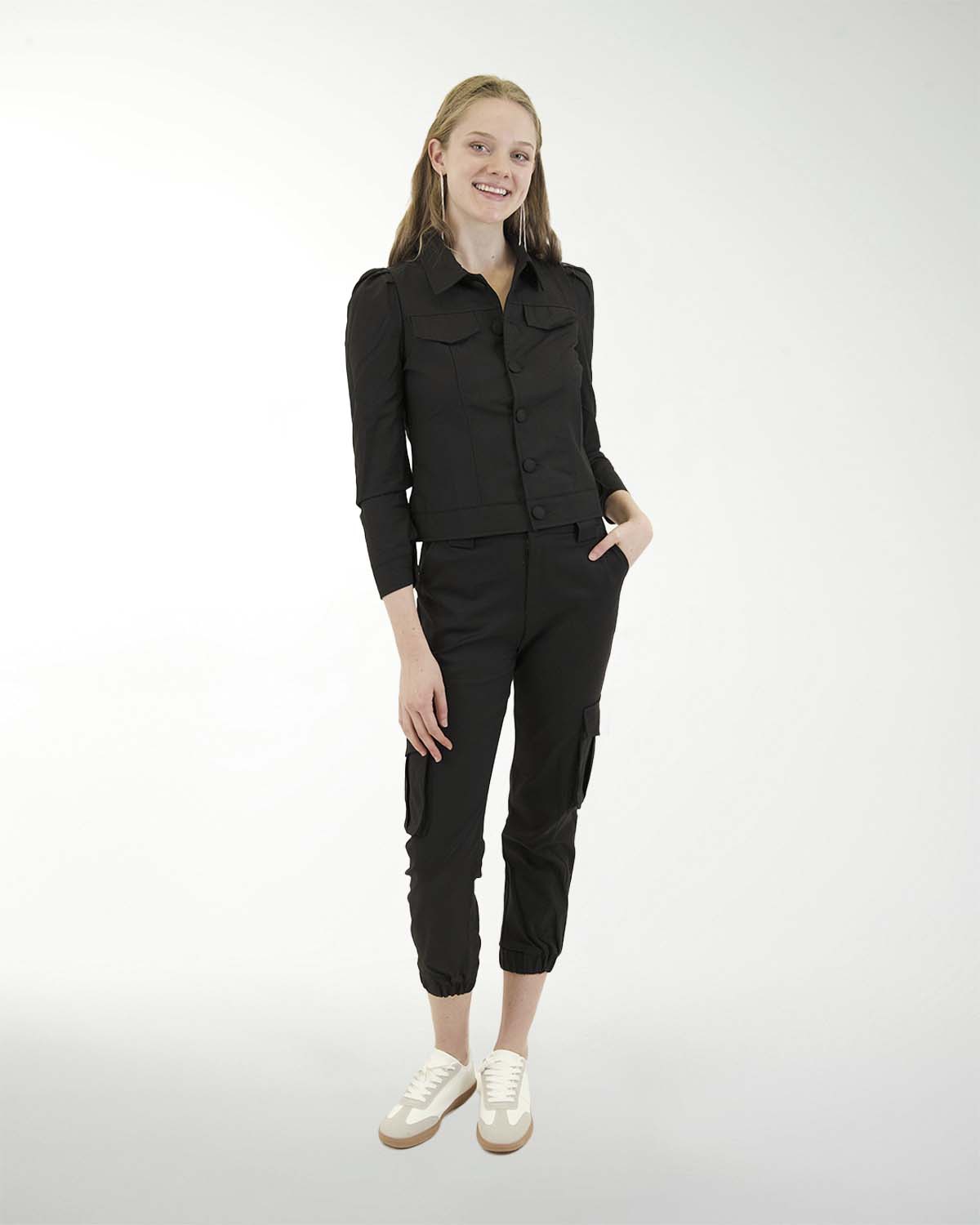 CHAQUETA DE DAMA CORTA CHAQUETA DE DAMA CORTA
