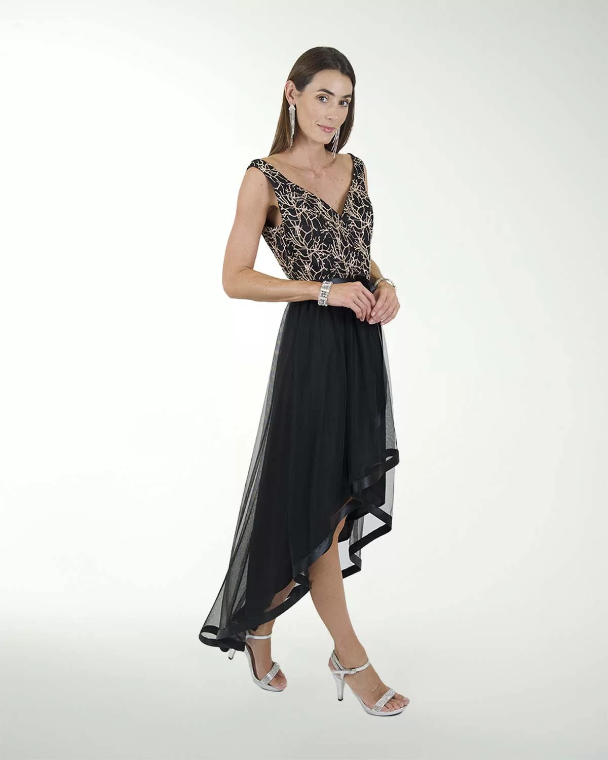 VESTIDO CL IMPERIAL FALDA LARGO IRREGULAR VESTIDO CL IMPERIAL FALDA LARGO IRREGULAR