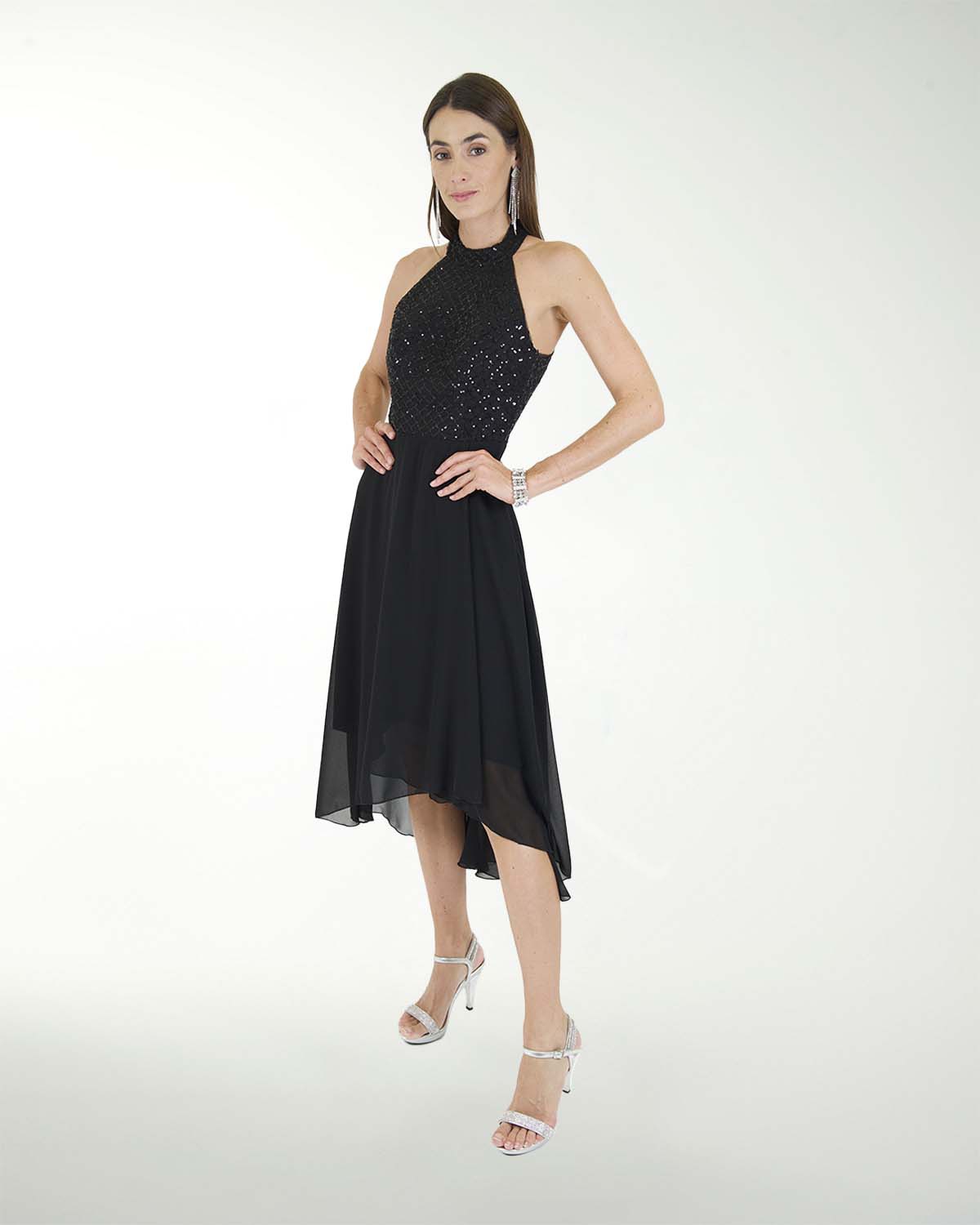 VESTIDO CC CHIFON HALTER CON LENTEJUELA EN TOP VESTIDO CC CHIFON HALTER CON LENTEJUELA EN TOP