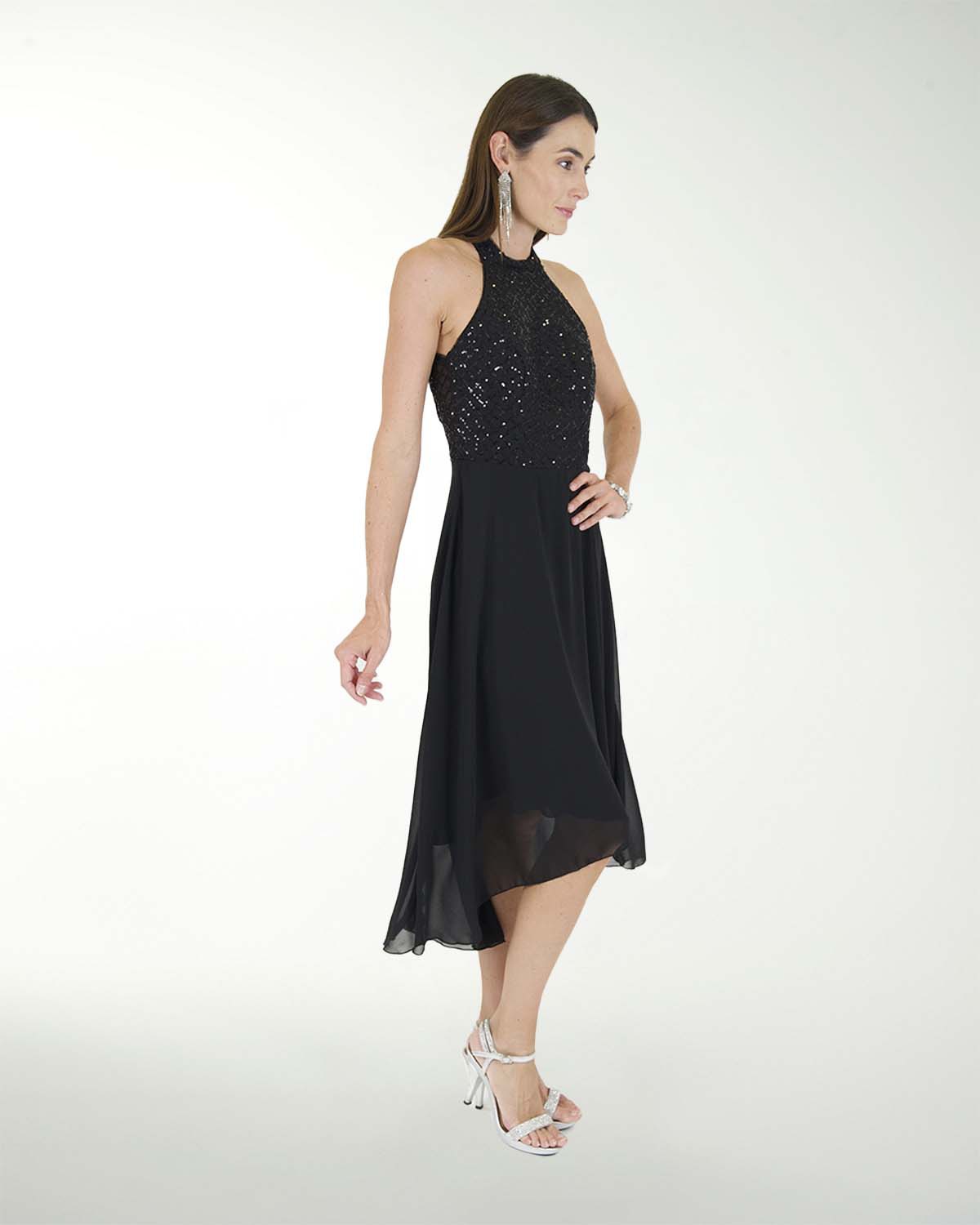 VESTIDO CC CHIFON HALTER CON LENTEJUELA EN TOP VESTIDO CC CHIFON HALTER CON LENTEJUELA EN TOP