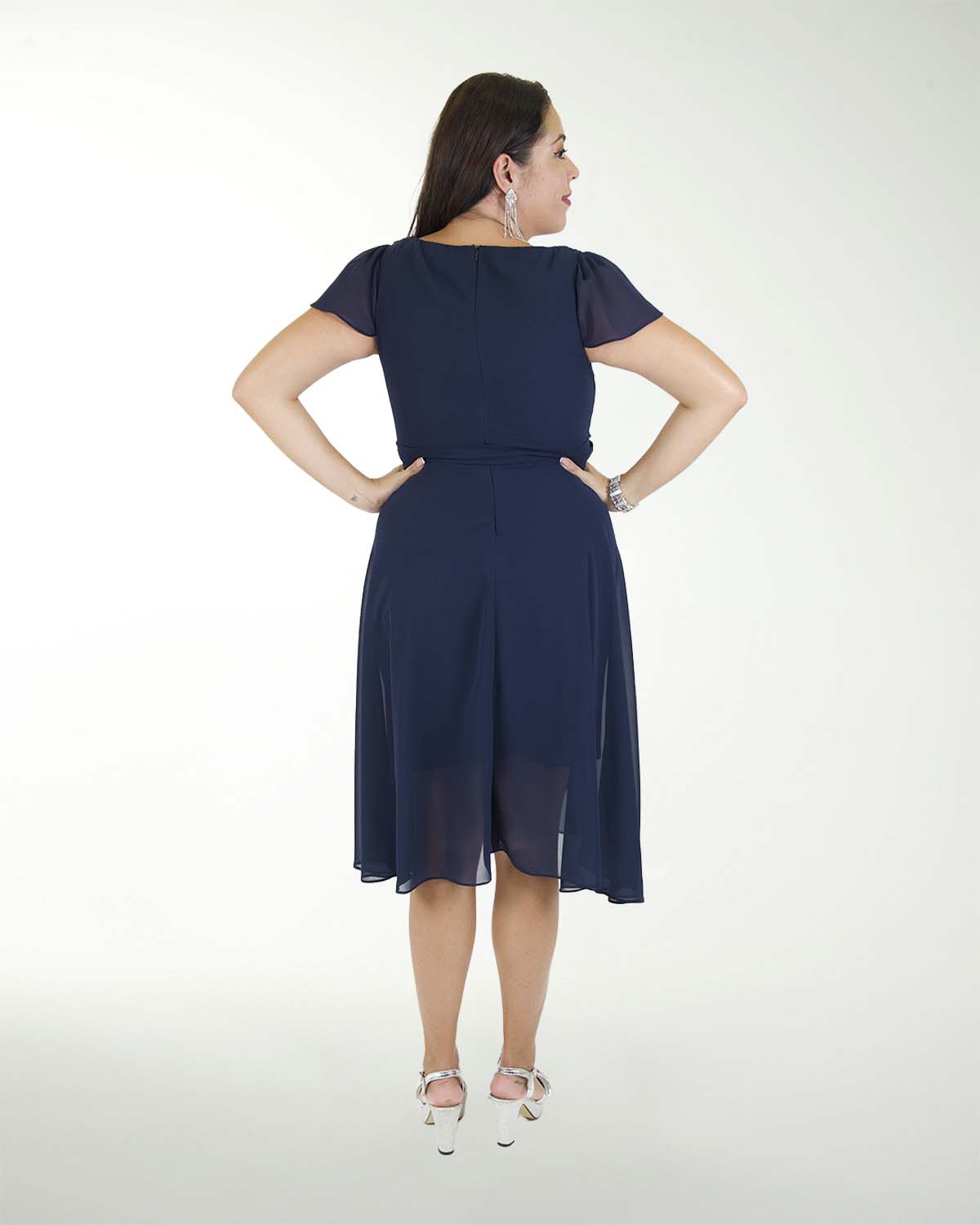 VESTIDO TV CHIFON LISO CON OLAN Y AMARRE VESTIDO TV CHIFON LISO CON OLAN Y AMARRE