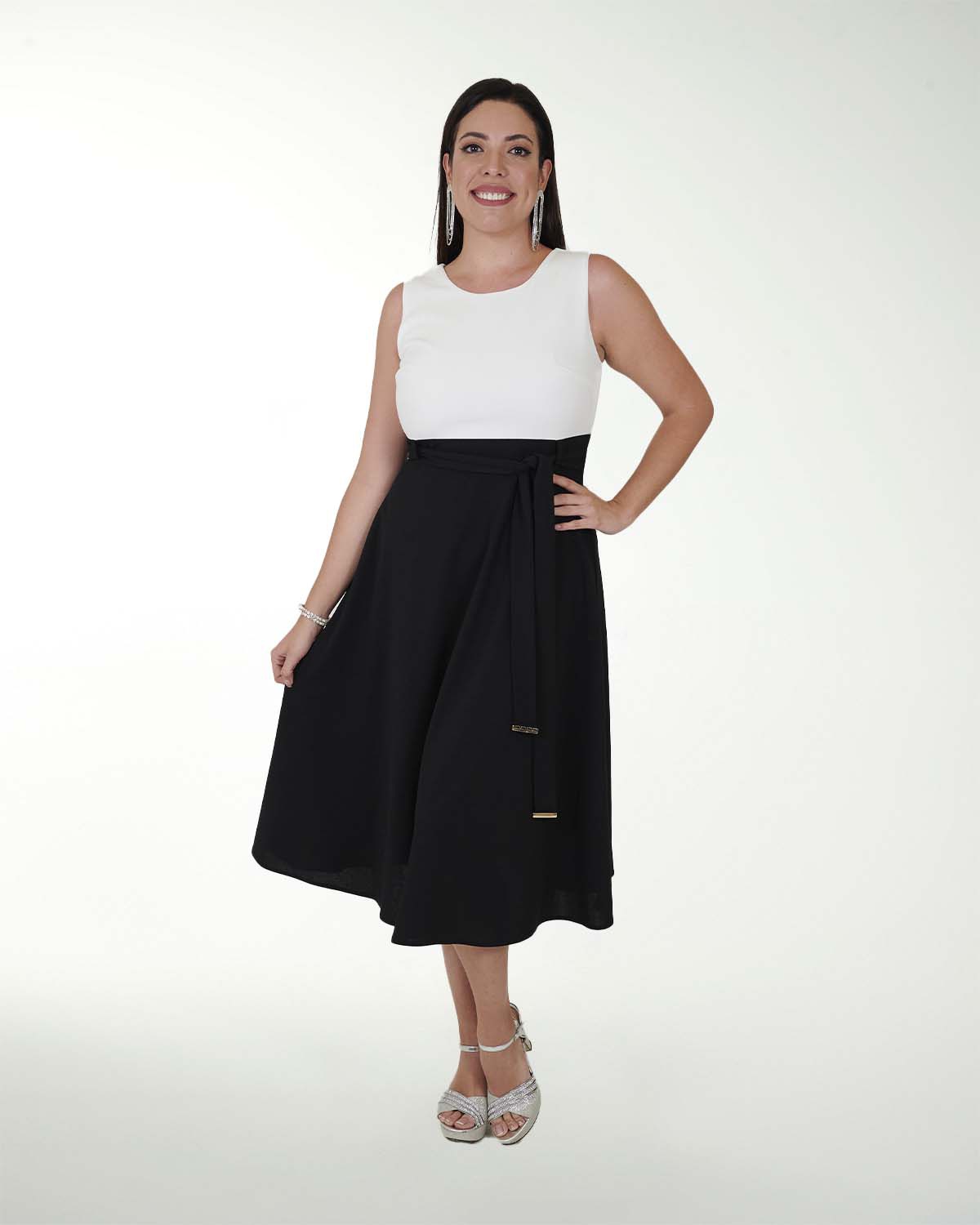 VESTIDO TV CREPE LISO COMBINADO ESCOTE REDONDO VESTIDO TV CREPE LISO COMBINADO ESCOTE REDONDO