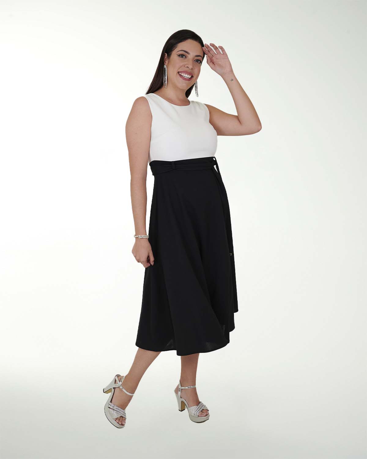 VESTIDO TV CREPE LISO COMBINADO ESCOTE REDONDO VESTIDO TV CREPE LISO COMBINADO ESCOTE REDONDO