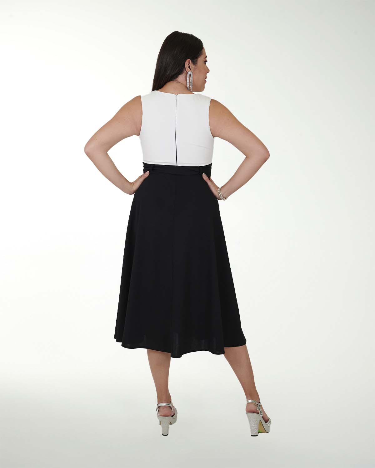 VESTIDO TV CREPE LISO COMBINADO ESCOTE REDONDO VESTIDO TV CREPE LISO COMBINADO ESCOTE REDONDO