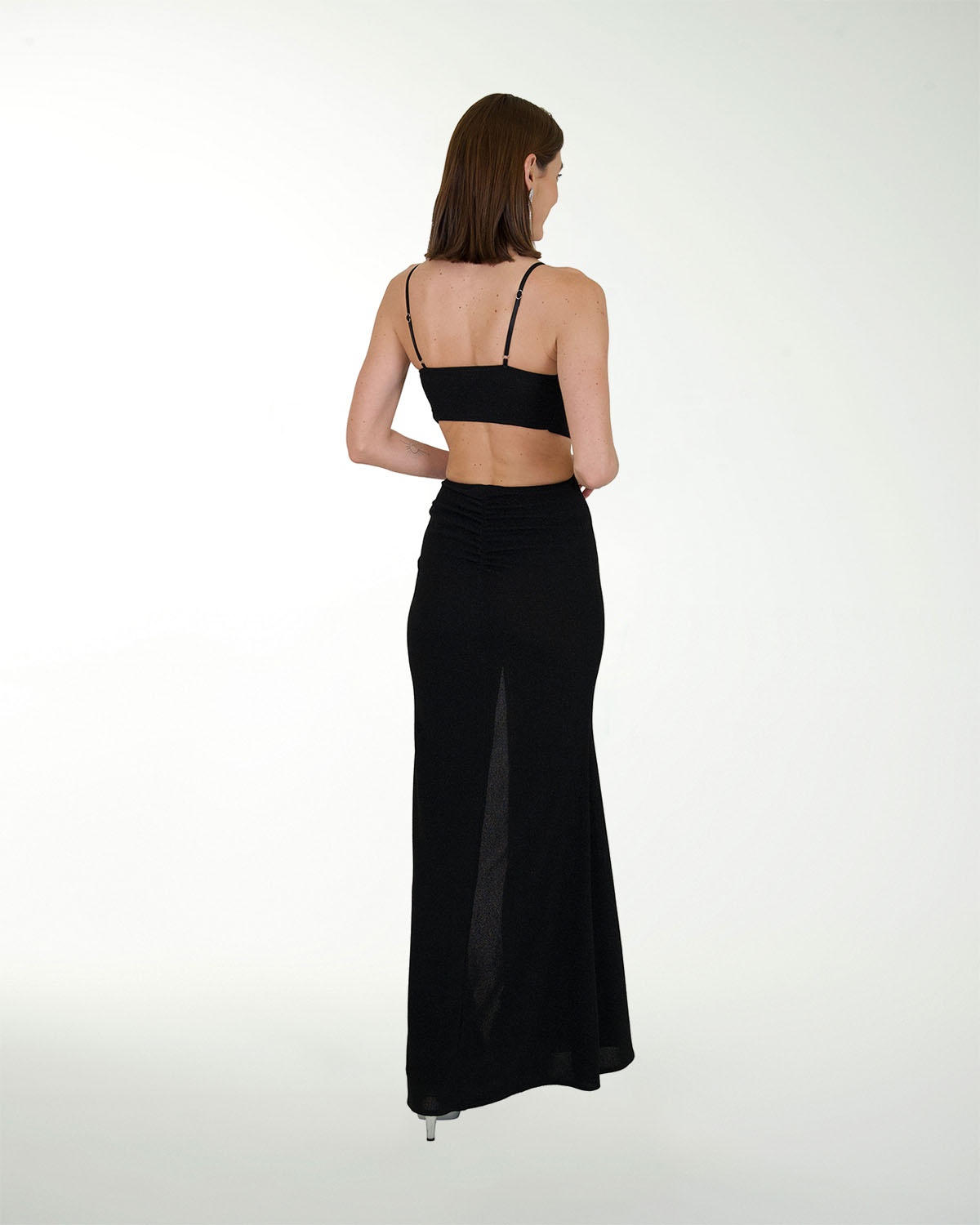 VESTIDO CL HOLYWOOD ENTALLADO CON ABERTURA VESTIDO CL HOLYWOOD ENTALLADO CON ABERTURA