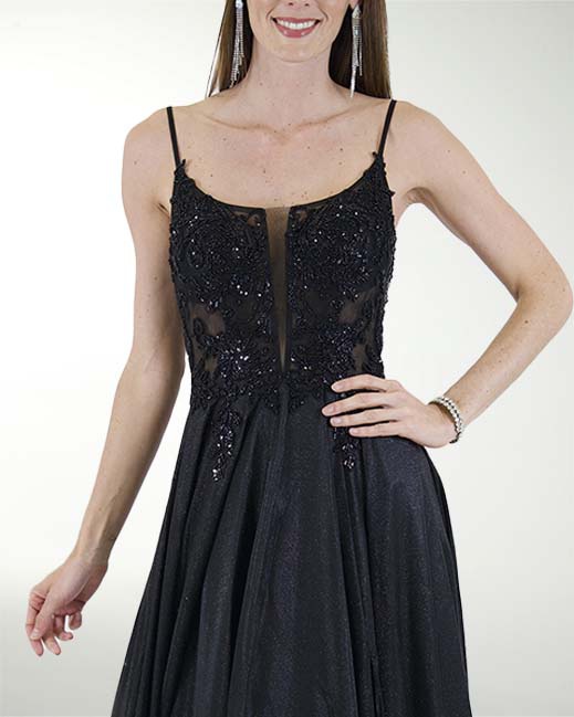 VESTIDO SY GRAN GALA CON BORDADO DE PEDRERIA Y FALDA DE BRIL VESTIDO SY GRAN GALA CON BORDADO DE PEDRERIA Y FALDA DE BRIL