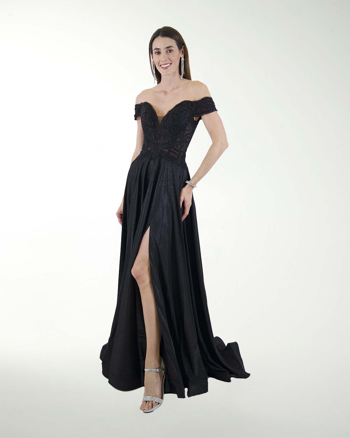 VESTIDO SY GRAN GALA ESTILO PRINCESA CON DESTELLOS DE BRILLO VESTIDO SY GRAN GALA ESTILO PRINCESA CON DESTELLOS DE BRILLO