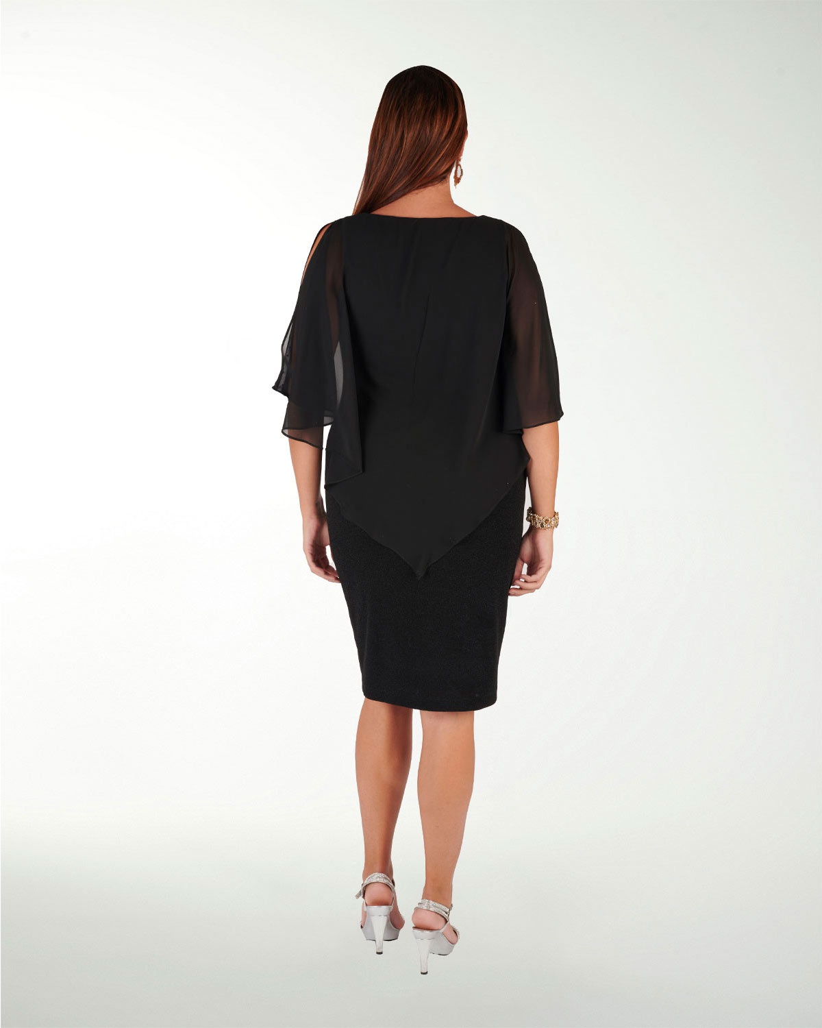 VESTIDO TE HOLYWOOD ENTALLADO CON CAPA VESTIDO TE HOLYWOOD ENTALLADO CON CAPA
