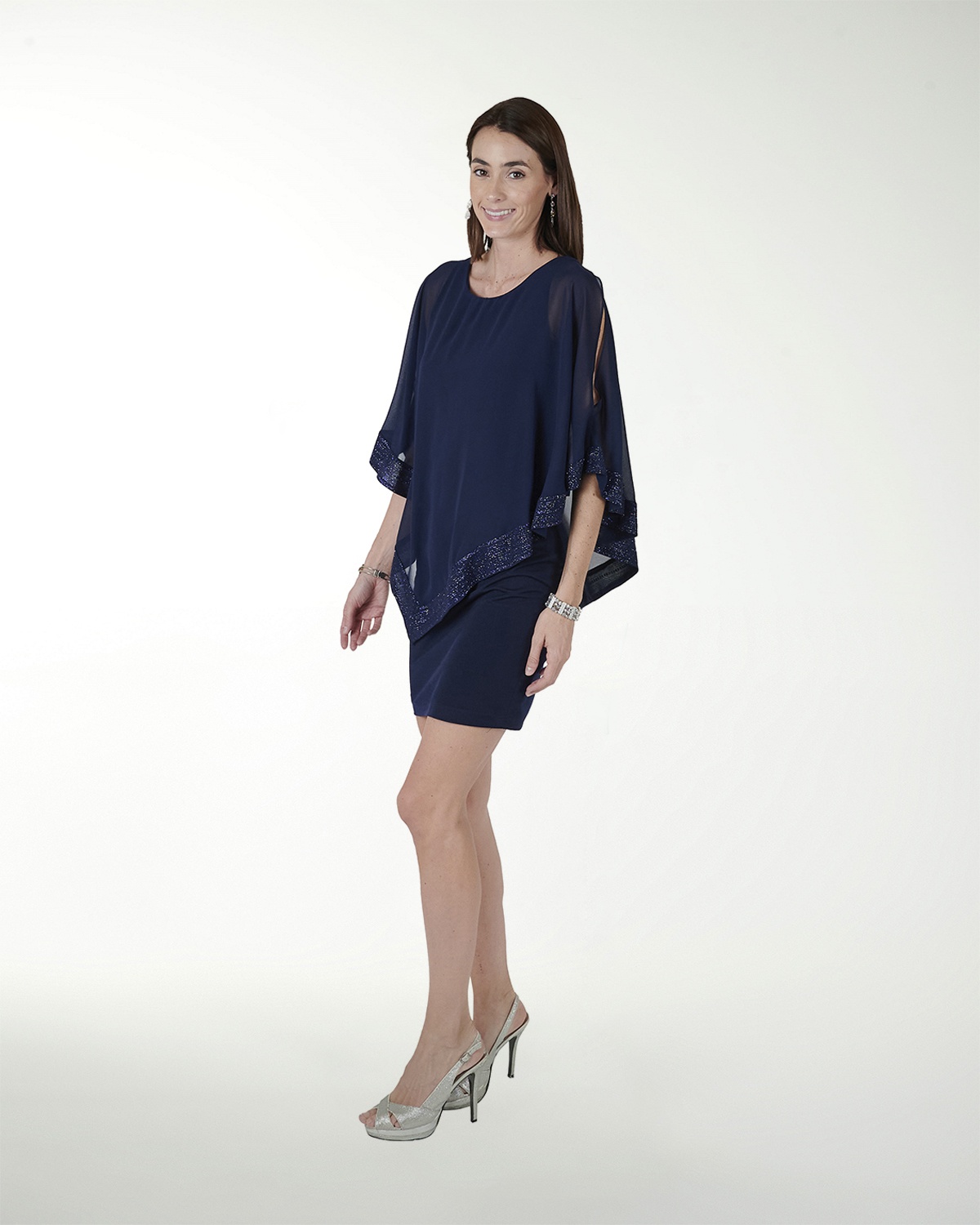 VESTIDO CC LICRA CON CAPA Y BRILLO VESTIDO CC LICRA CON CAPA Y BRILLO