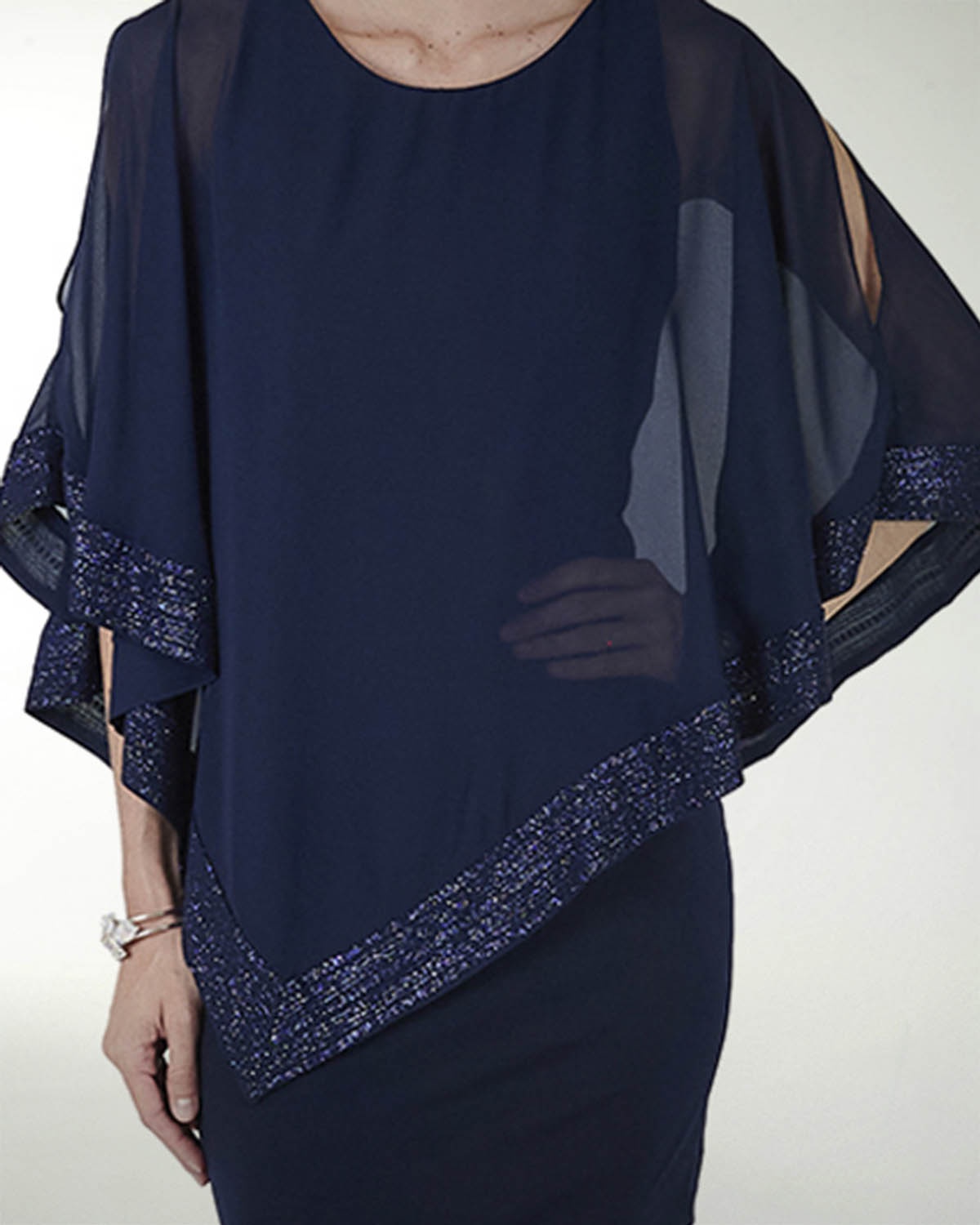 VESTIDO CC LICRA CON CAPA Y BRILLO VESTIDO CC LICRA CON CAPA Y BRILLO