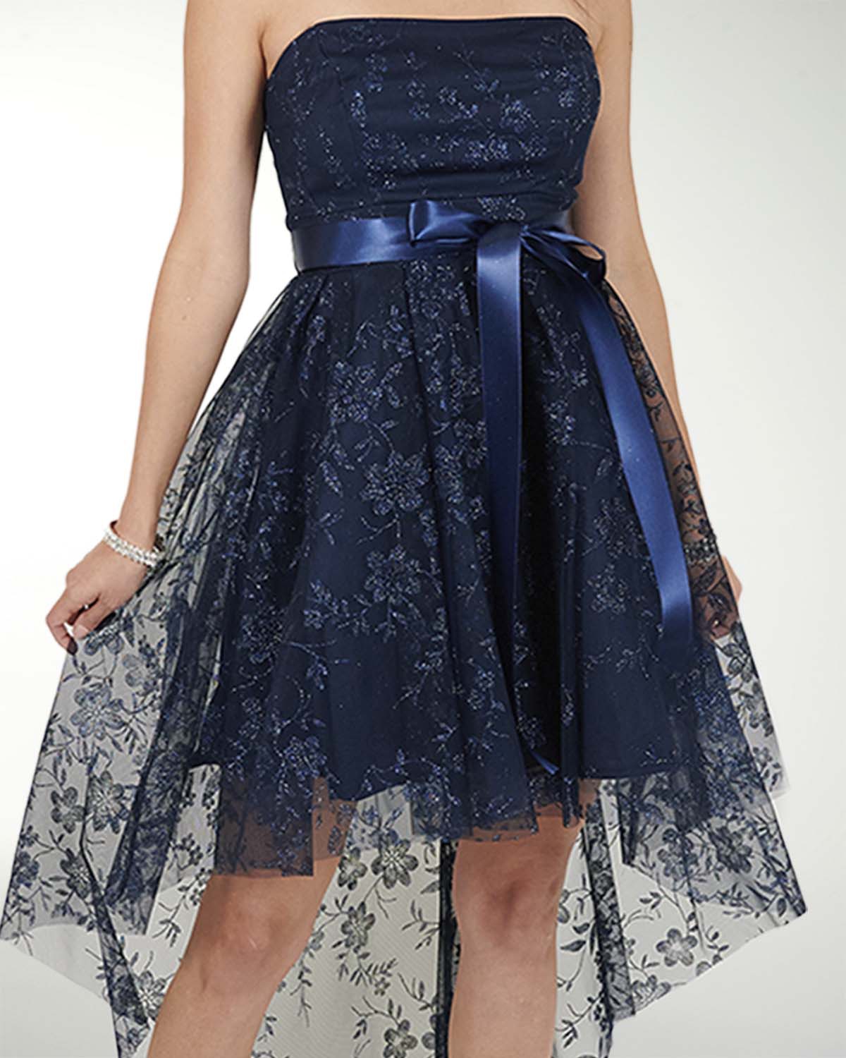 VESTIDO CC IMPERIAL GLITER LARGO IRREGULAR VESTIDO CC IMPERIAL GLITER LARGO IRREGULAR