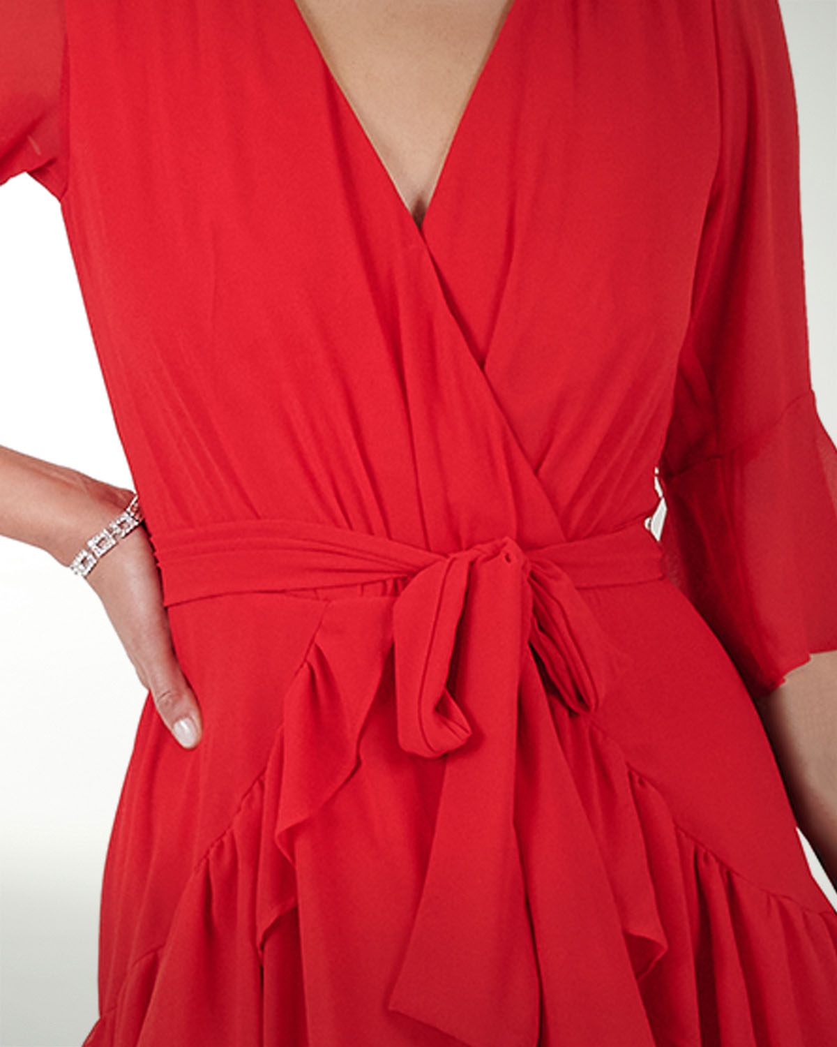 VESTIDO CA CHIFON LISO CON OLAN