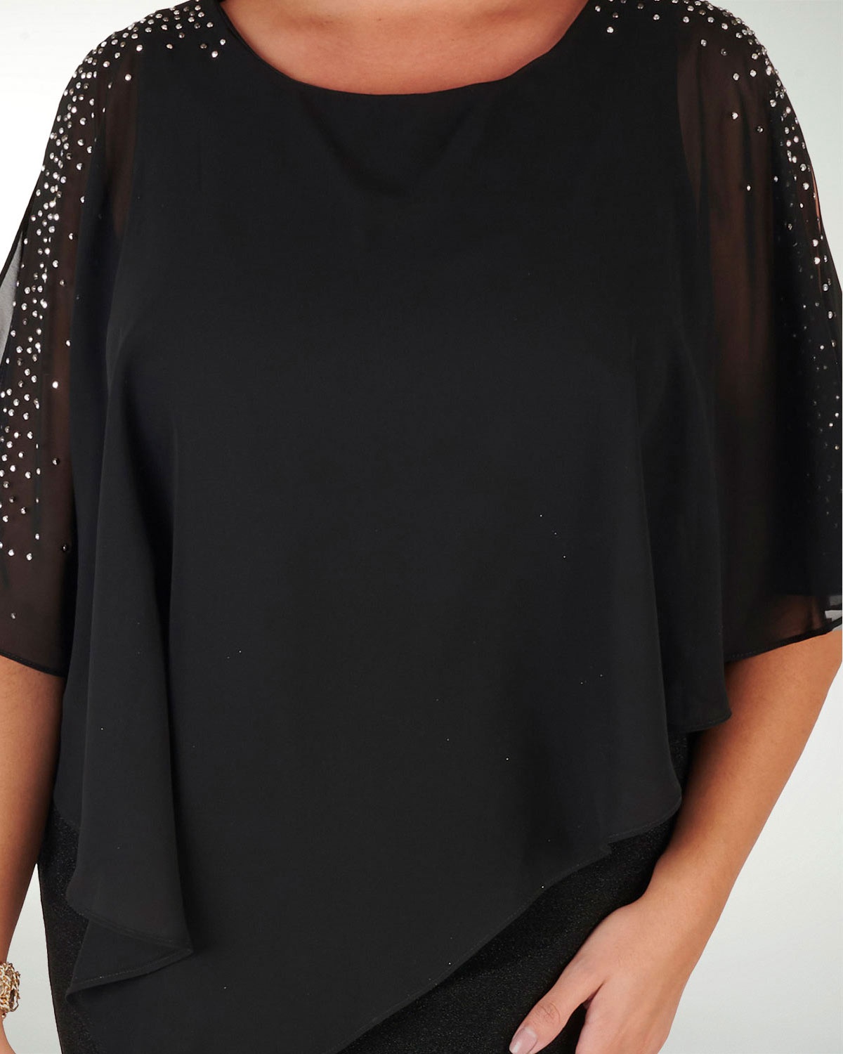 VESTIDO TE HOLYWOOD ENTALLADO CON CAPA VESTIDO TE HOLYWOOD ENTALLADO CON CAPA