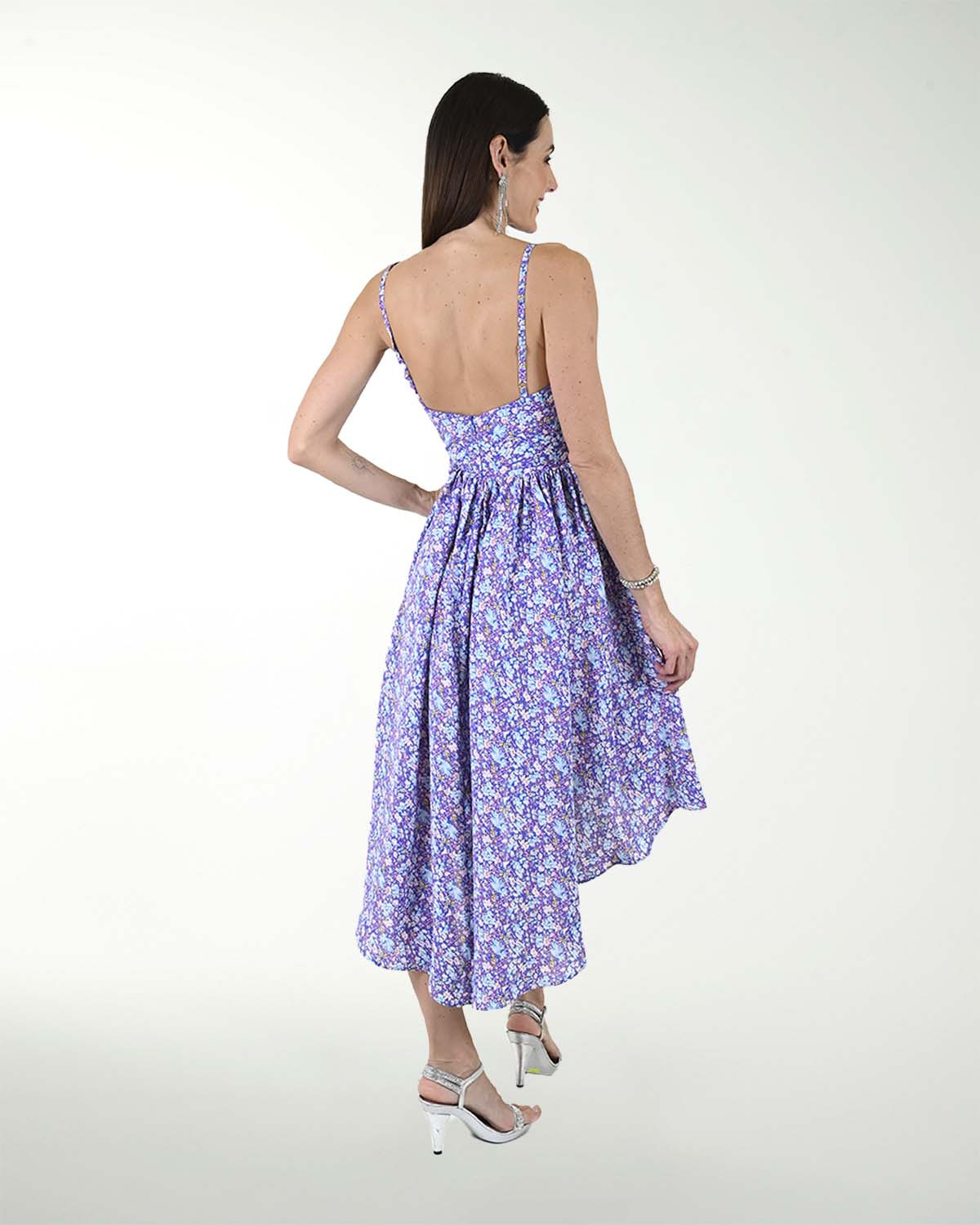 VESTIDO CA CON ENRRESORTADO EN LA CINTURA