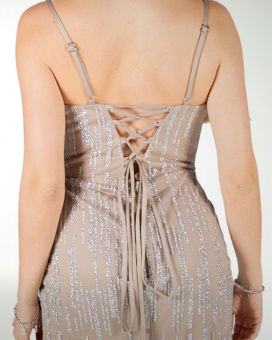 VESTIDO CL ENTALLADO CON ABERTURA