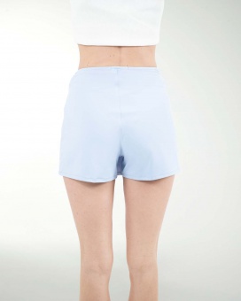 FALDA ANT SHORT CON AVERTURA