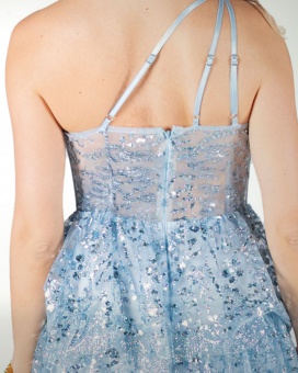 VESTIDO CL DE UN HOMBRO CON OLANES EN FALDA