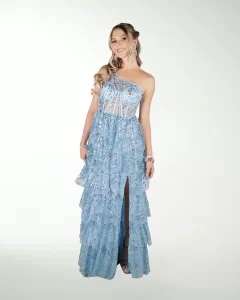 VESTIDO CL DE UN HOMBRO CON OLANES EN FALDA