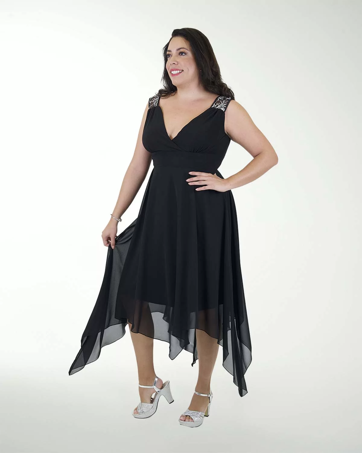 VESTIDO CL CHIFON CON PICOS EN FALDA VESTIDO CL CHIFON CON PICOS EN FALDA