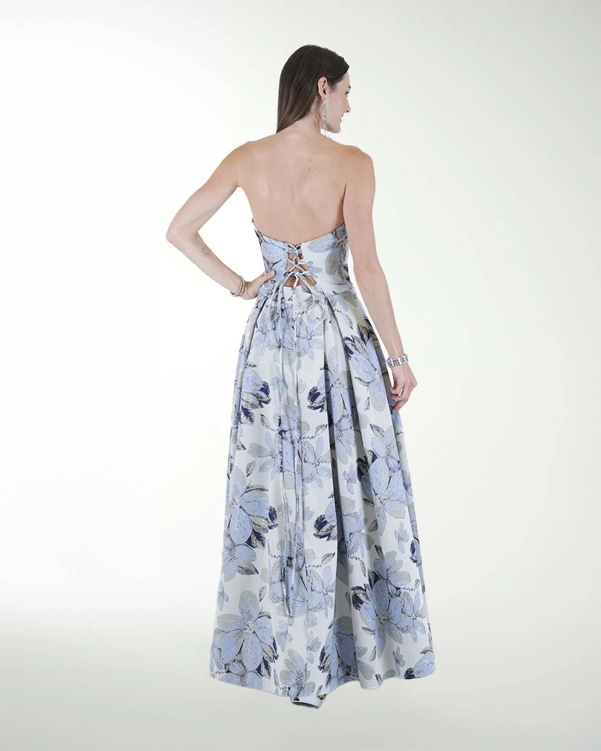 VESTIDO CL STRAPLESS CORTE PRINCESA VESTIDO CL STRAPLESS CORTE PRINCESA