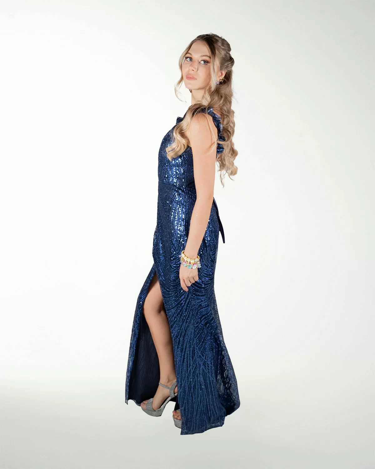 VESTIDO CL DE UN TIRANTE Y ABERTURA VESTIDO CL DE UN TIRANTE Y ABERTURA