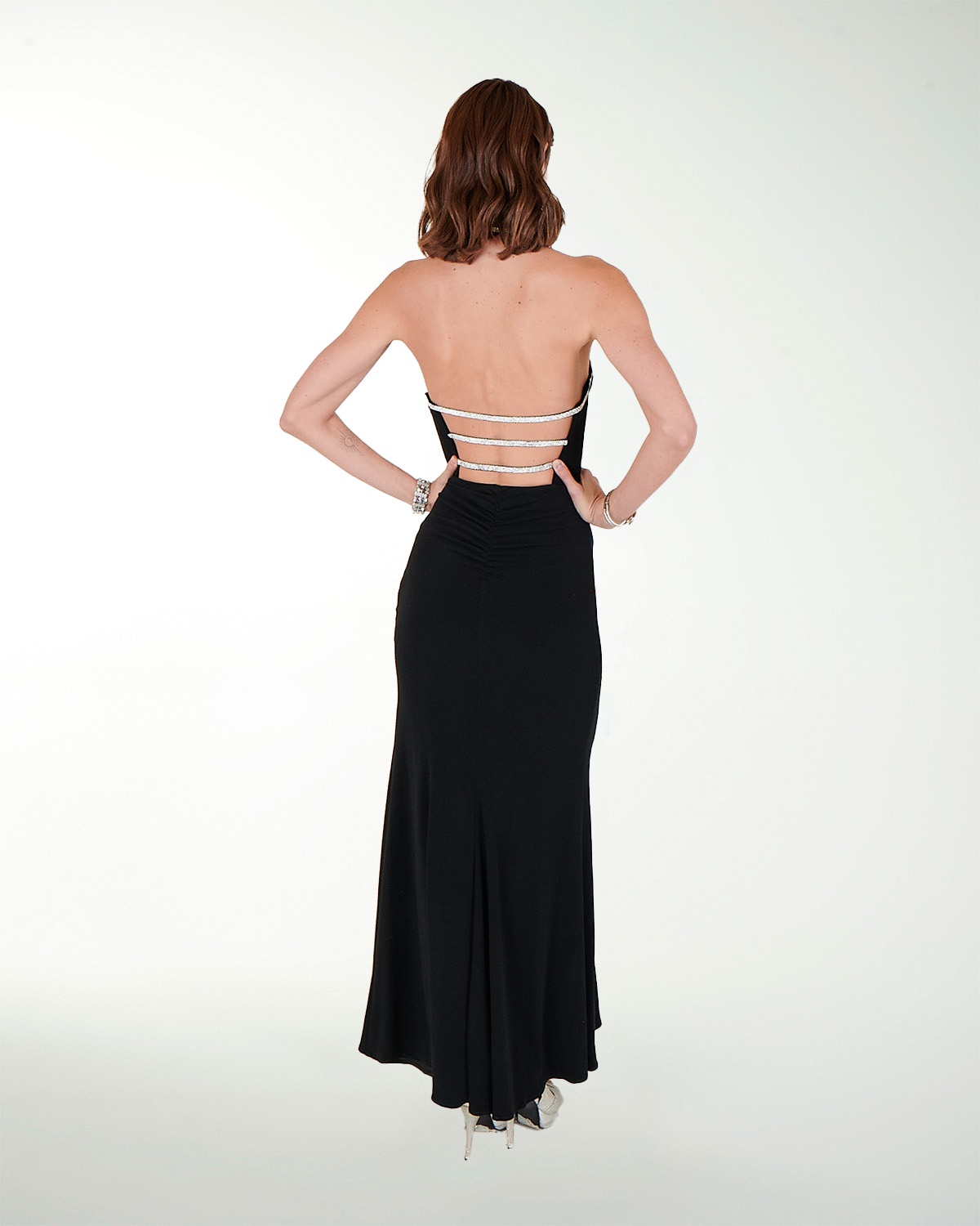 VESTIDO CL LICRA CON BRILLOS EN ESPALDA VESTIDO CL LICRA CON BRILLOS EN ESPALDA
