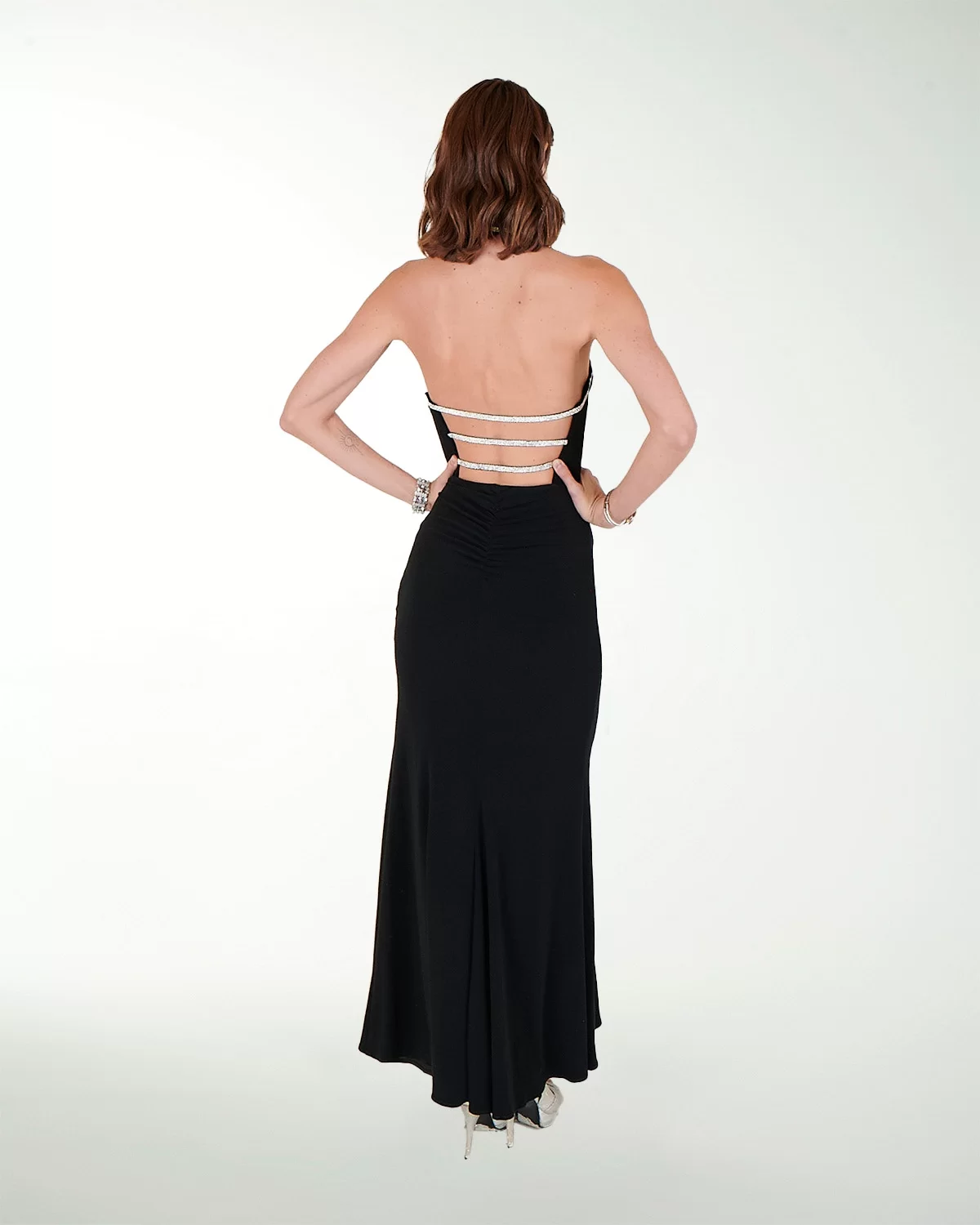 VESTIDO CL LICRA CON BRILLOS EN ESPALDA VESTIDO CL LICRA CON BRILLOS EN ESPALDA