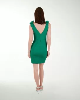 VESTIDO CA CREPE LISO RECTO CON MONO EN HOMBRO