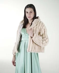 CHAQUETA CON GORRO