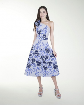 VESTIDO CC UN HOMBRO CON ADORNO