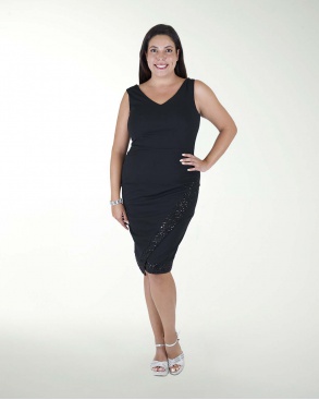 VESTIDO TE CON LENTEJUELA EN RUEDO