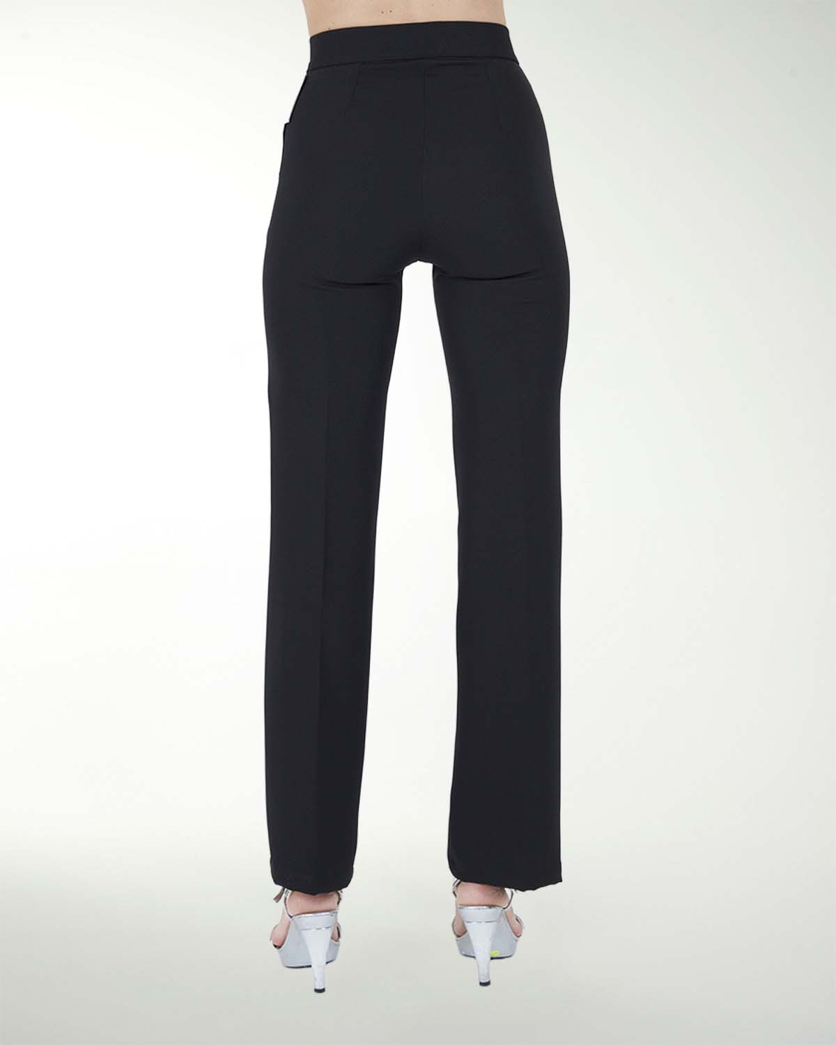 PANTALON DE VESTIR RECTO CON BOTON EN PRETINA