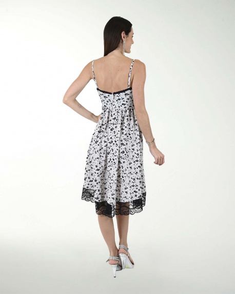 VESTIDO  CA PLISADO CON ENCAJE EN   RUEDO VESTIDO  CA PLISADO CON ENCAJE EN   RUEDO