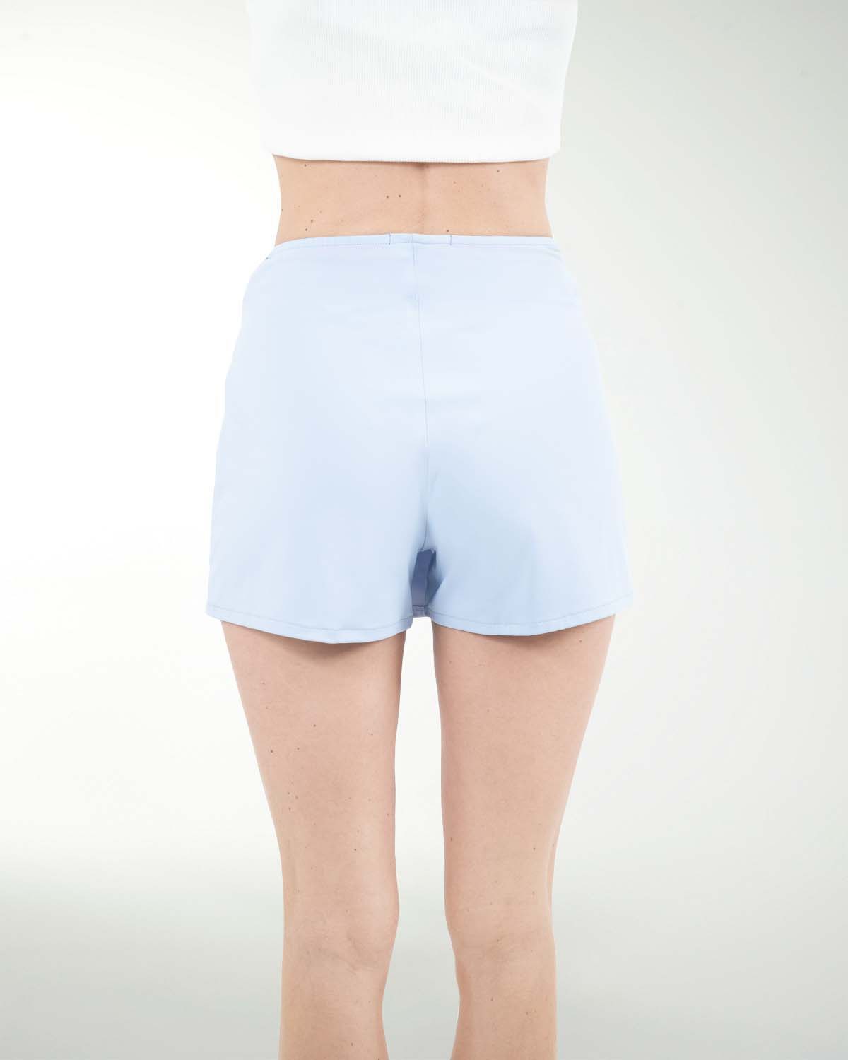 FALDA ANT  SHORT CON  AVERTURA