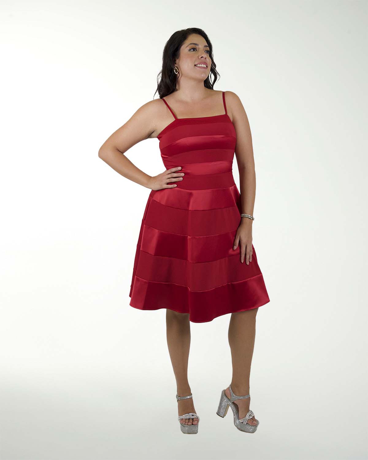 VESTIDO TE SATIN STRECH CON CORTES