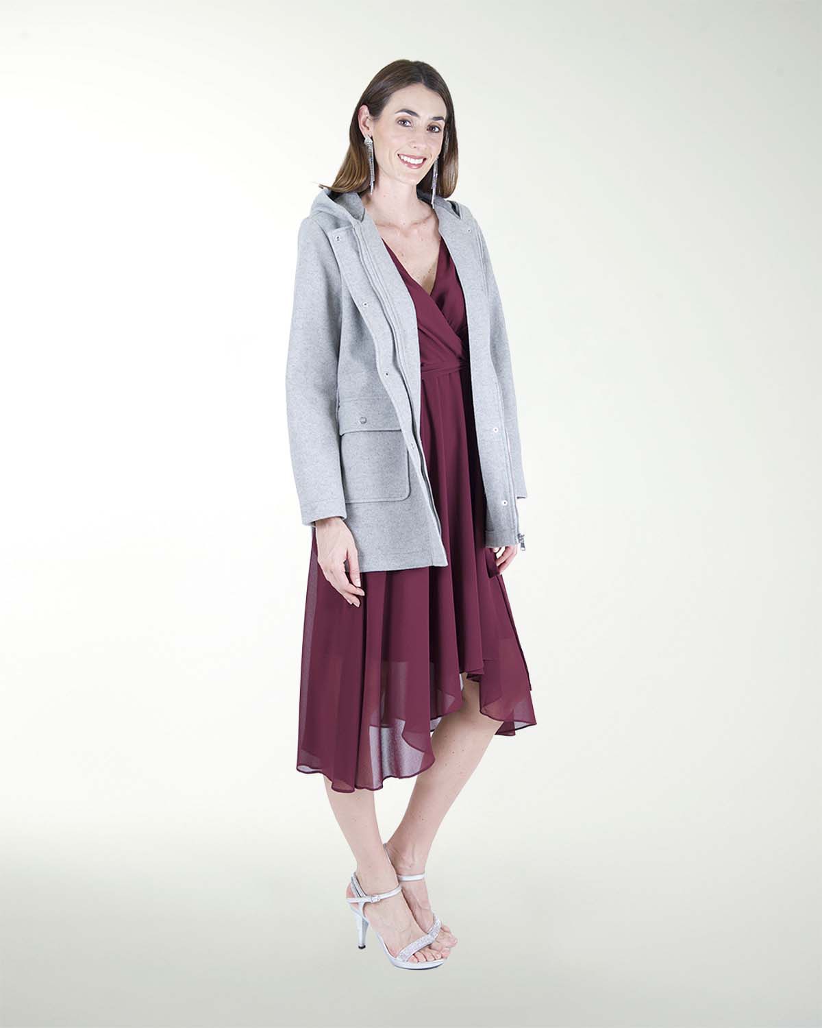 CHAMARRA OVERSIZE CON GORRO