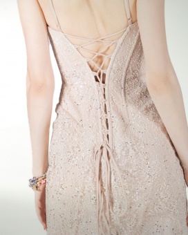 VESTIDO CL CORSET CON ESCAROLA EN TIRANTE