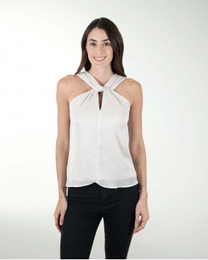 BLUSA HALTER CON NUDO EN  ESCOTE