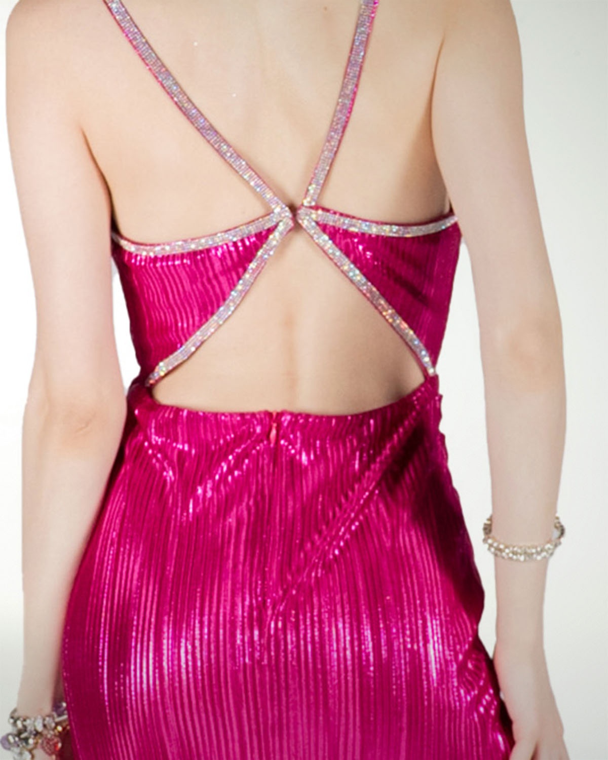 VESTIDO CL ENTALLADO CON ABERTURA