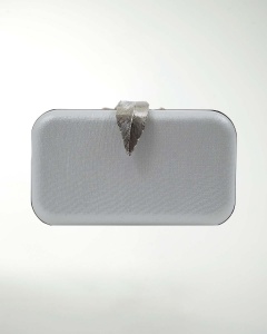 BOLSA DE FIESTA CON DECORADO DE HOJA