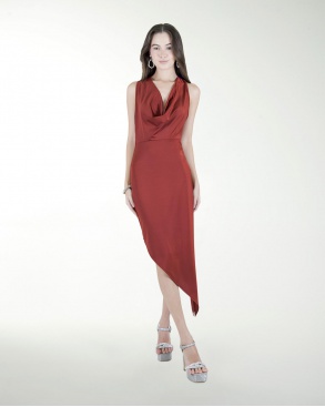 VESTIDO CC HALTER LARGO A DESNIVEL