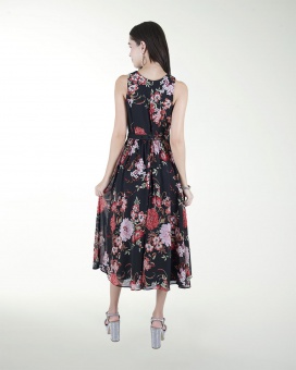 VESTIDO DA CON PLISADO EN LA FALDA