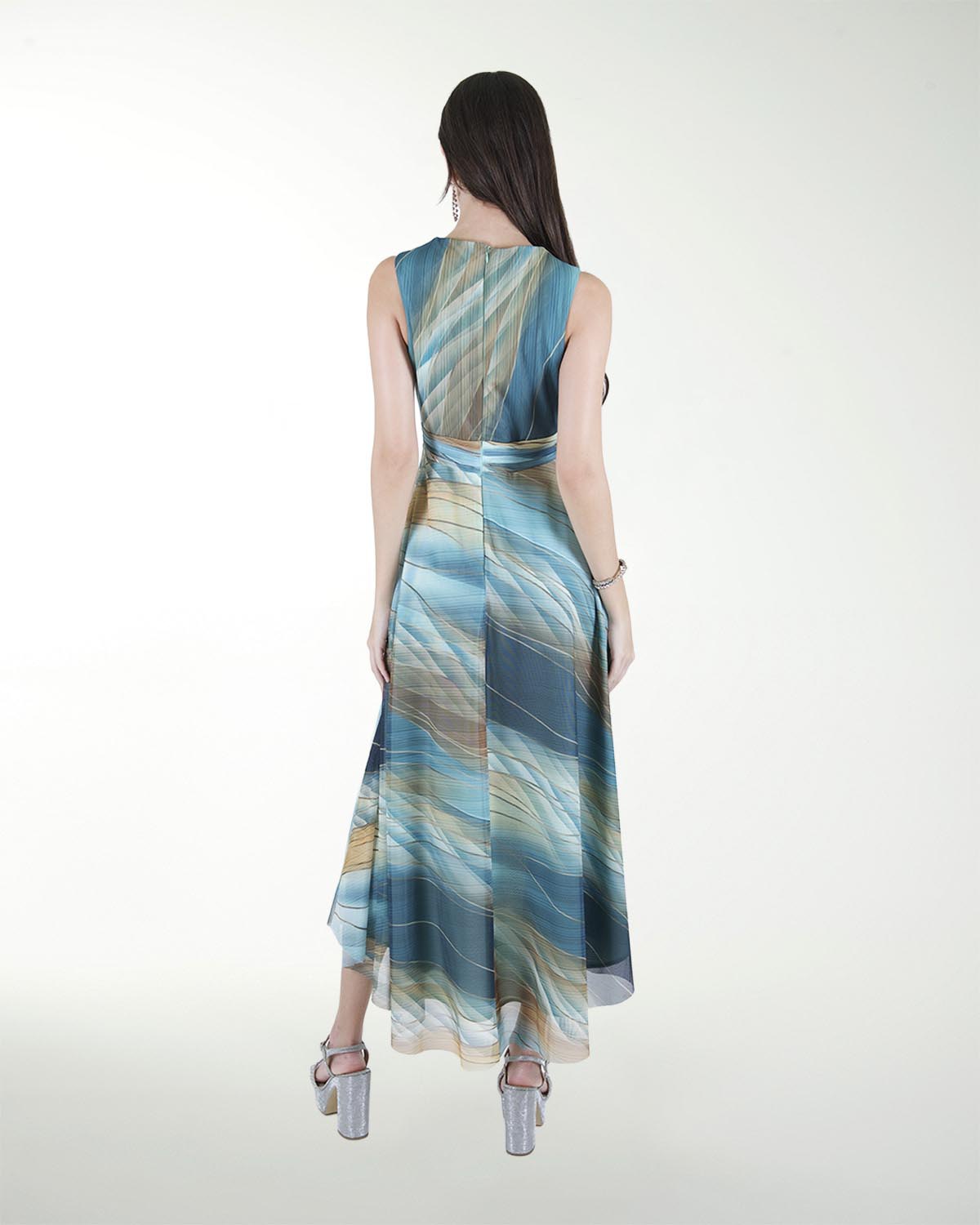 VESTIDO DA CON FALDA ASIMETRICA